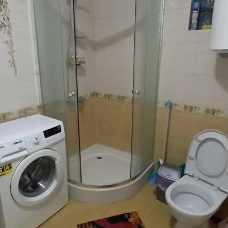 아파트 в гостьовому будинку *
